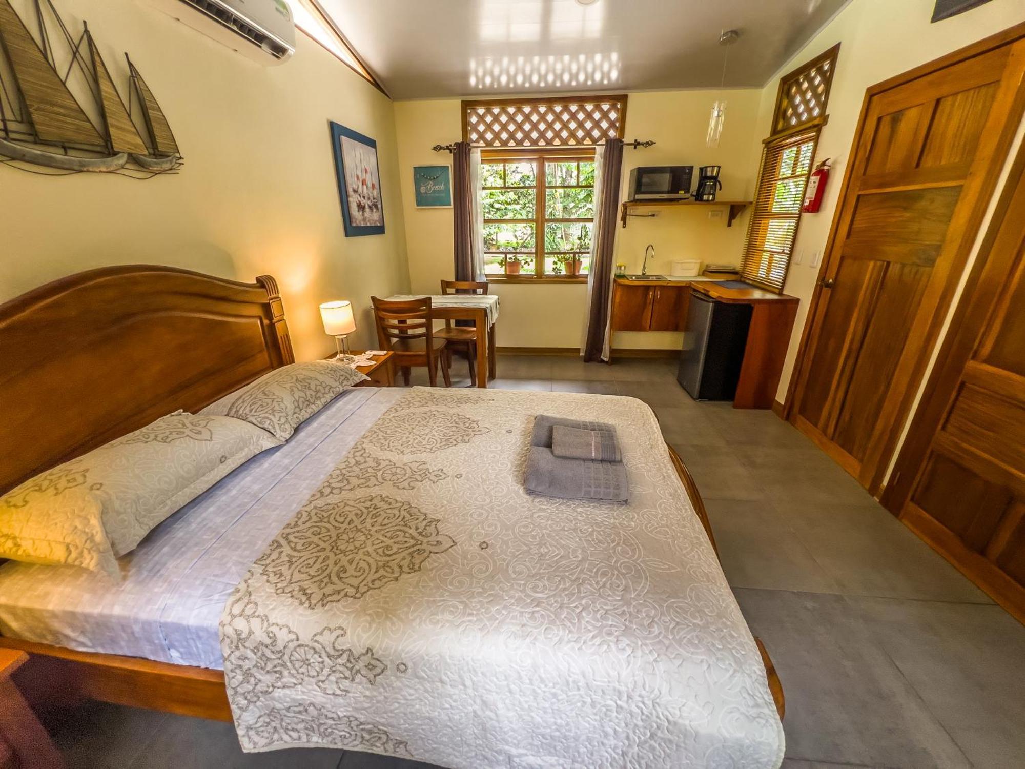 U Sule Villa Cahuita Exteriör bild
