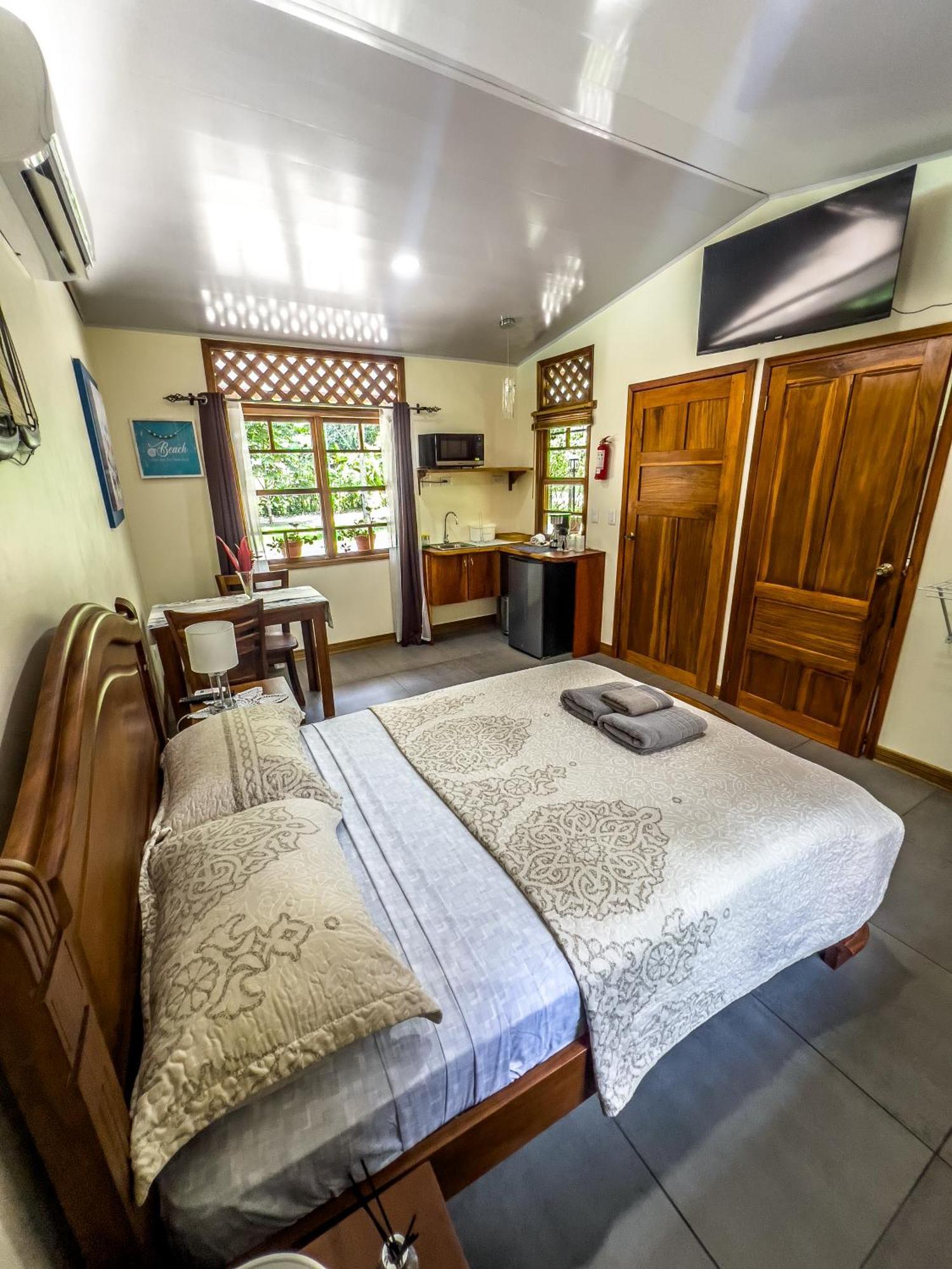 U Sule Villa Cahuita Exteriör bild